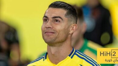 نجم الاتحاد يعلق على تجديد عقد رونالدو مع النصر