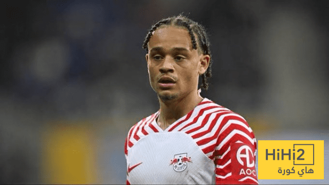 من هو تشافي سيمونز المراقب من الهلال والأهلي؟