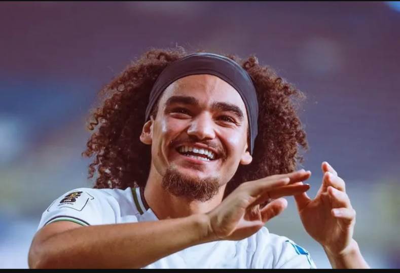 آدم كايد