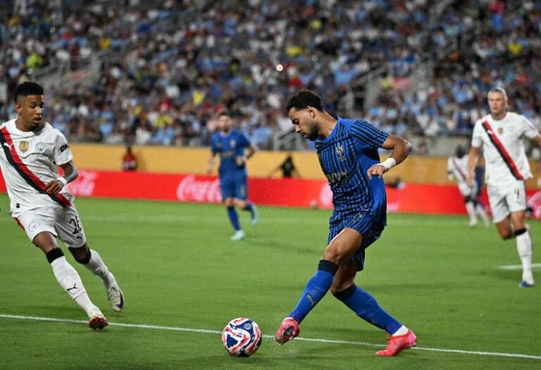الهلال ومانشستر سيتي