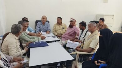 اجتماع يناقش مستوى الخدمات في مديرية ذو باب المندب بتعز