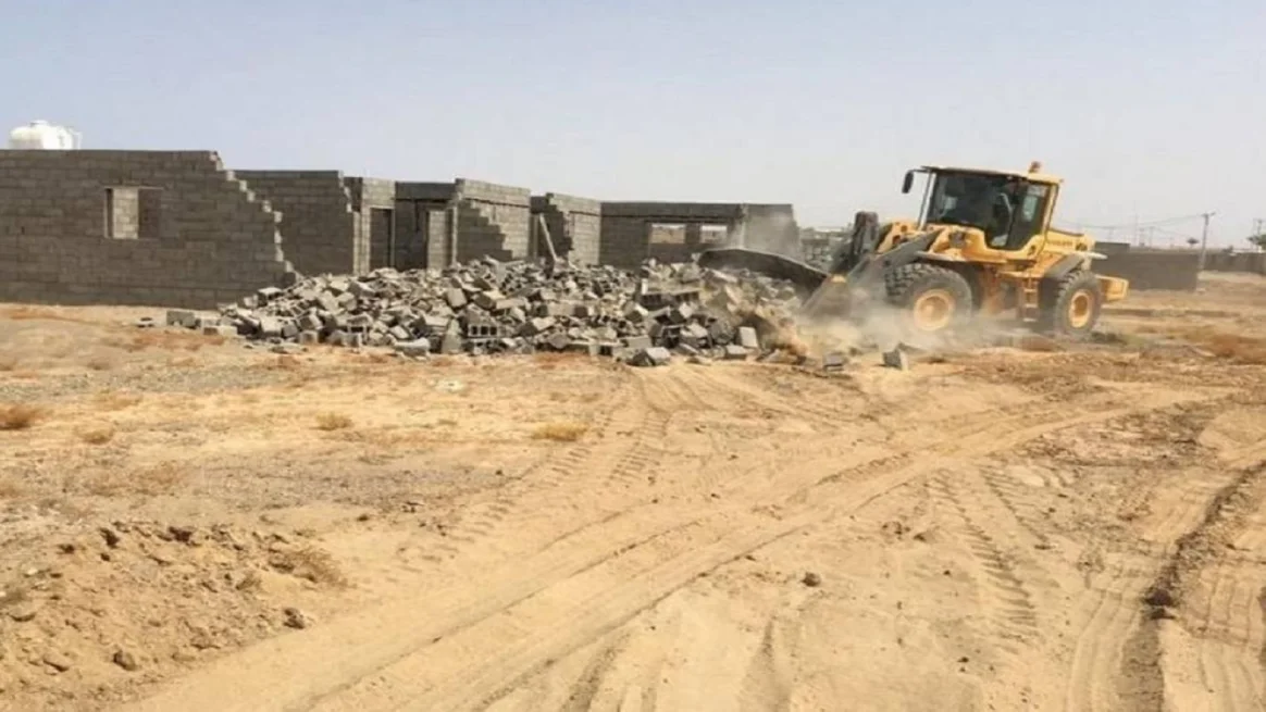 إزالة تعديات على أراض حكومية في الرياض بمساحة 39 مليون متر مربع
