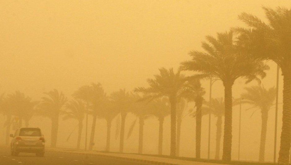 "الأرصاد" تحذّر: أتربة مثارة ورياح نشطة على القنفذة