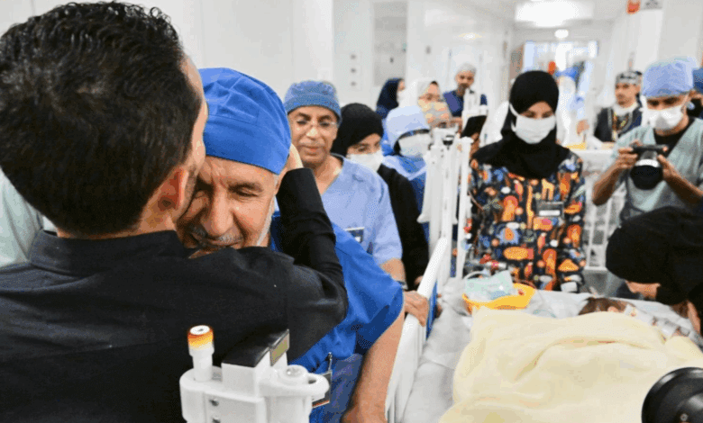 بعد عملية معقدة لـ8 ساعات.. نجاح فصل التوأم الملتصق السوري "سيلين وإيلين"