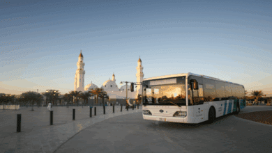 "حافلات المدينة" تُحدّث محطات النقل العام وفق المسارات الجديدة