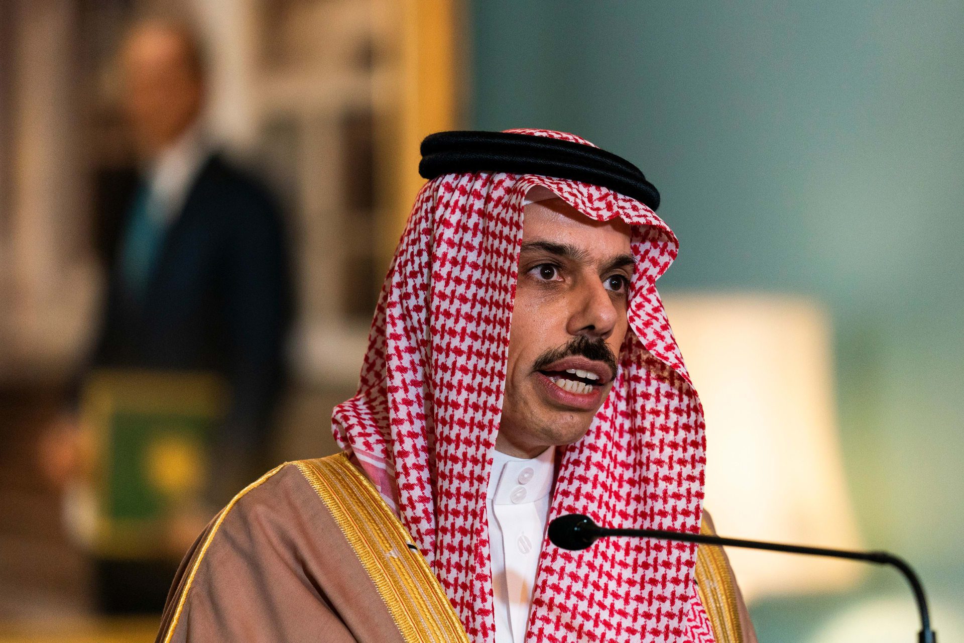 وزير الخارجية: استهداف المدنيين في غزة انتهاك صارخ للقانون الدولي