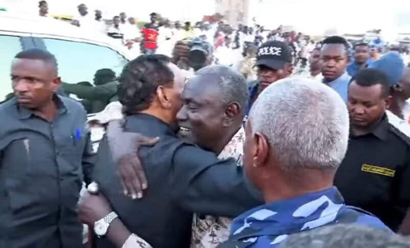 كامل إدريس يزور الخرطوم للمرة الأولى منذ توليه منصبه