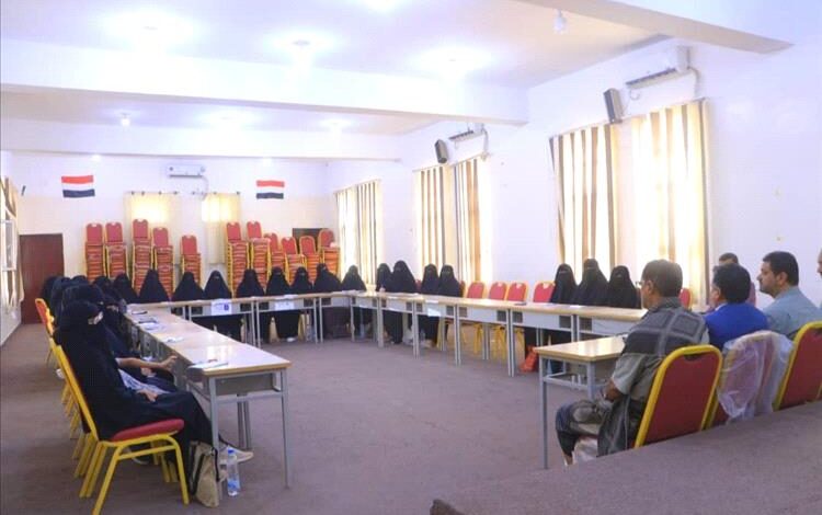 50 قائدة تربوية يتخرّجن من برنامج نوعي لتطوير روضات "سبأ" بمأرب