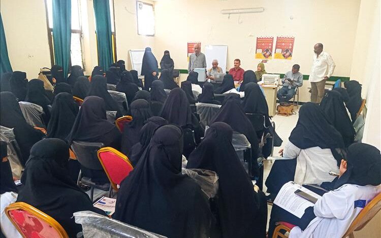 أمين محلي زنجبار يدشن دورة العاملين الصحيين المشاركين بحملة التحصين ضد شلل الأطفال