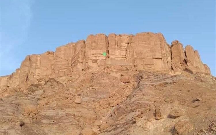 إنقاذ مرتقب لثلاثة مهاجرين إثيوبيين عالقين في جبل بضواحي عتق بشبوة