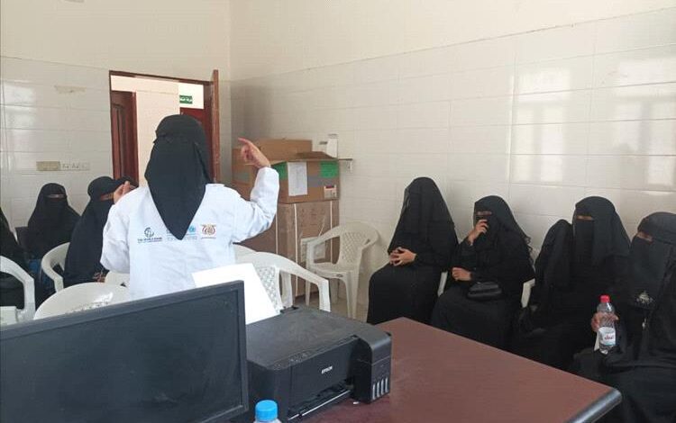 اجتماع تنسيقي لمتطوعي التثقيف الصحي بيافع سرار استعداداً لحملة شلل الأطفال