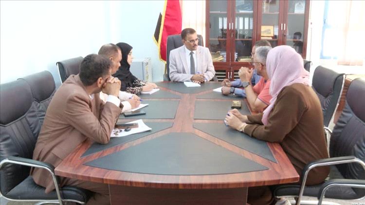 الأمين العام لمحلي حضرموت يثني على التدخلات الحيوية لمنظمتي الصحة العالمية واليونيسف في دعم القطاع الصحي بالمحافظة