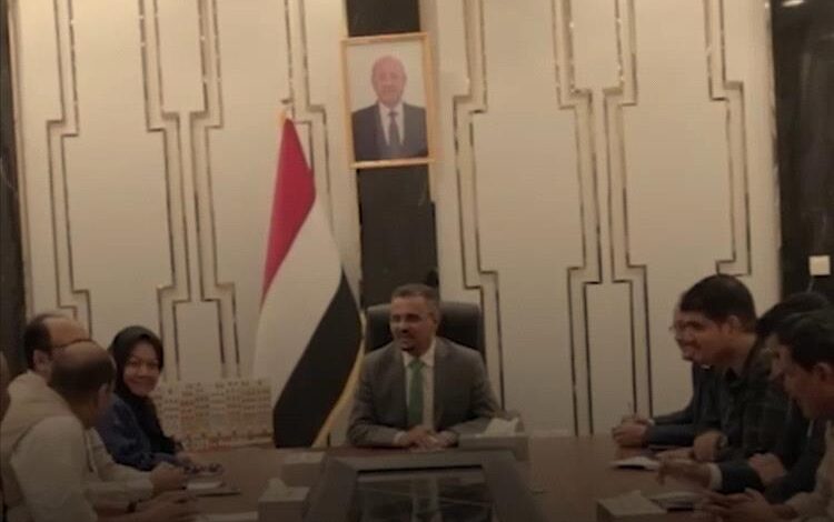 الأمين العام محافظة حضرموت يلتقي منظمة رعاية الأطفال ويطلع على برامجها التعليمية