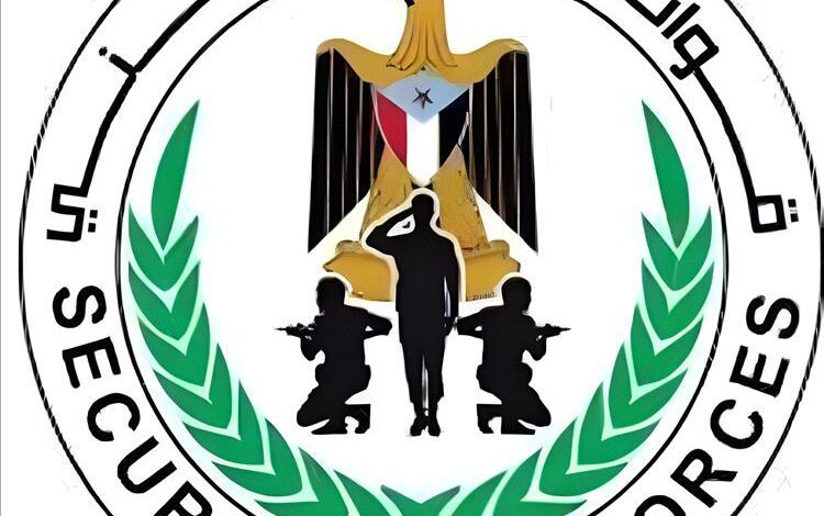 الإطاحة بمهربي تموينات الحشيش في أبين.. عملية أمنية نوعية تكشف خيوط شبكة تهريب بحرية