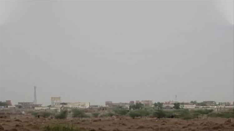 الحوثيون يقصفون منازل جنوب الحديدة