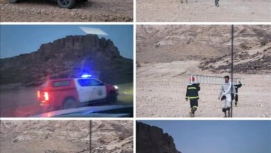 الدفاع المدني بشبوة يستجيب لاستغاثة ثلاثة شبان عالقين في جبل شرقي عتق ويستنفر جهود الإنقاذ