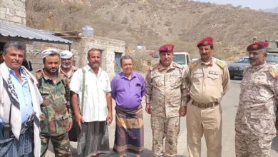 العميد سند الرهوي يصل جبهة ثرة لتنفيذ قرارات اللجنة الأمنية وفتح الطريق أمام المسافرين((نسخة إضافية))
