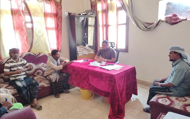 القائم بأعمال محافظ سقطرى يزور مؤسسة المياه ويشيد بجهودها في إعادة ضخ المياه لحديبو