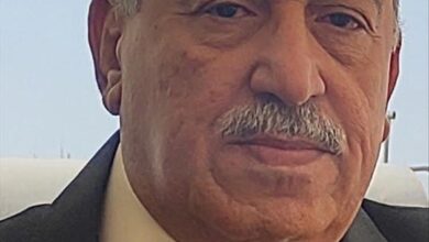 القيادي رشيد عجينة يهاجم شخصيات تتكسب باسم عدن: يعيشون في الخارج ويتقاضون بالدولار دون تمثيل شعبي