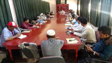 المكتب التنفيذي بمحافظة أبين يعقد اجتماعه الدوري برئاسة المحافظ ويقف امام عدد من التقارير
