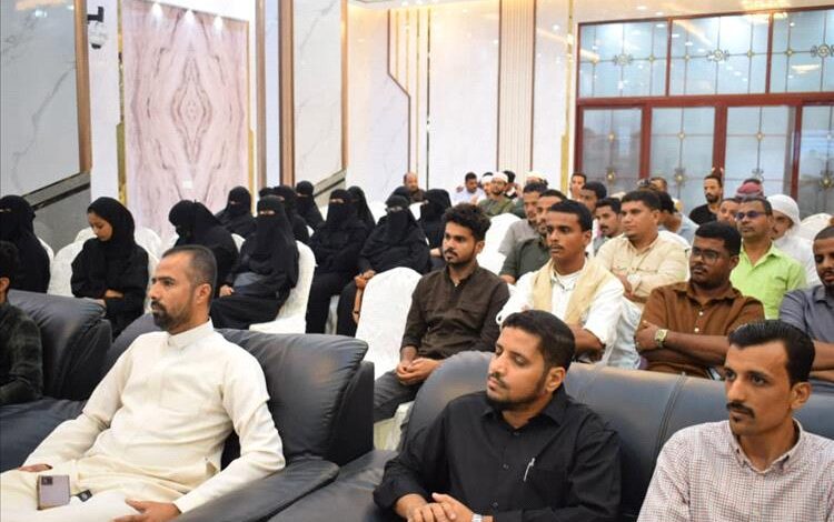 المكلا.. جلسة حوارية مفتوحة لنخبة من شباب حضرموت مع الأمين العام لمؤتمر حضرموت الجامع