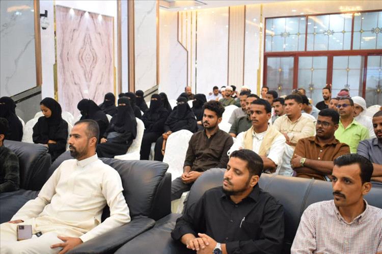 المكلا.. جلسة حوارية مفتوحة لنخبة من شباب حضرموت مع الأمين العام لمؤتمر حضرموت الجامع