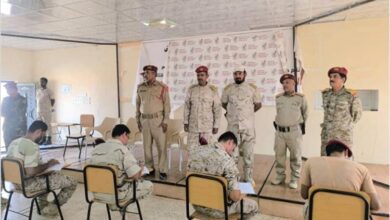 المنطقة العسكرية الثانية تدشن الامتحانات النهائية لدورة تأهيل قادة الفصائل بالمكلا