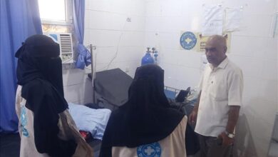 باجميل يشيد بإدارة الوحدة الصحية عمودية ويشيد بطاقمها الصحي والتمريضي