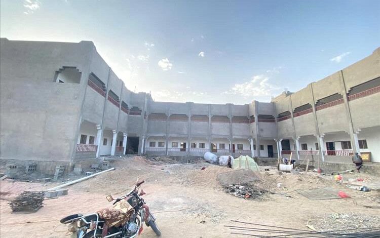 بدعم إماراتي.. تواصل الأعمال النهائية في مشروع مدرسة النقوب