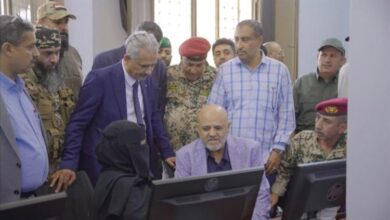 بدعم من طارق صالح.. جامعة تعز تدشّن منظومة طاقة شمسية ومعمل حاسوب متكامل في فرع التربة