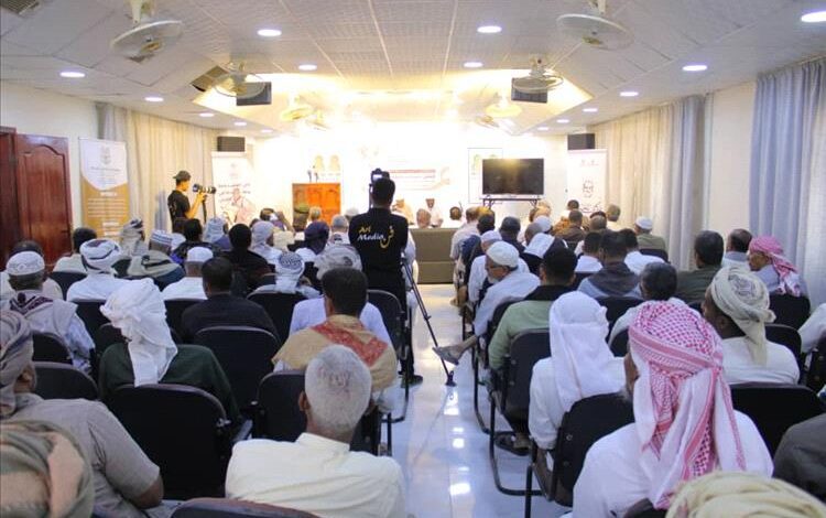 برعاية رسمية وحضور شعبي واسع.. تريم تحيي ذكرى الشاعر الكبير طالب بن شملان "أبو عمر"