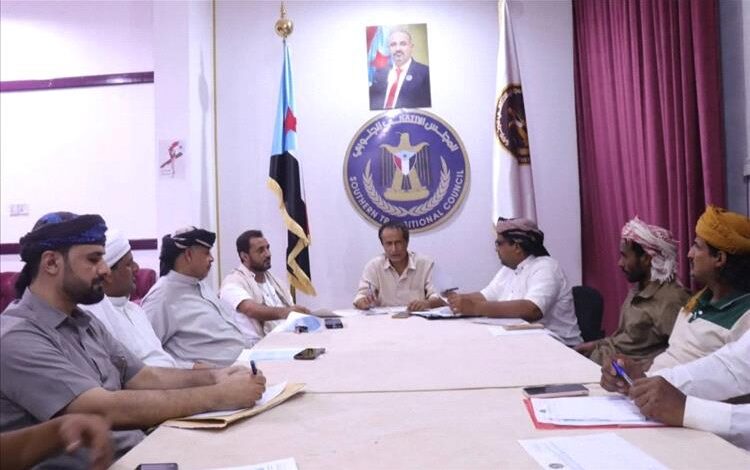 بيان صادر عن القيادة المحلية للانتقالي في المهرة: لن نسمح بتحويل المحافظة إلى ممر للميليشيات أو ساحة صراع