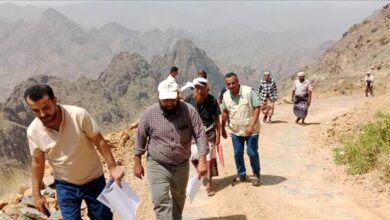 تدشين أعمال مشروع تحسين طريق حمر الحصن بمديرية الحد – لحج