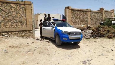حملة أمنية في مديرية القطن تضبط أحد المتهمين الرئيسيين في قضية قتل