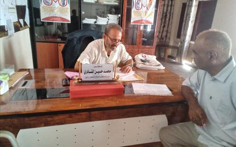 د. القادري وباجميل يناقشان الإستعدادات الأخيرة لافتتاح الوحدة الصحية في دهل أحمد بأبين