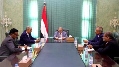 رئاسة البرلمان تبحث مع رئيس الوزراء سُبل معالجة الأزمات وتعزيز الرقابة ومكافحة الفساد