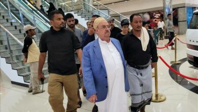 رئيس مجلس النواب سلطان البركاني يزور مجمع عدن مول ومجمع ظمران في المنصورة