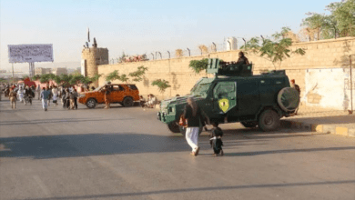 شرطة مأرب تضبط مطلوبا للنيابة الجزائية بقضايا مخدرات وخيانة الامانة