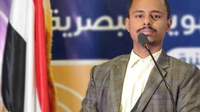 صحفي يمني يوجه نداءً مؤثرًا للتحالف العربي: "أنقذوا الشعب من العتمة والموت البطيء"