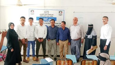 طلاب قسم الصحافة في كلية الإعلام ينهون مشروع تخرجهم ويحصدون تقدير امتياز