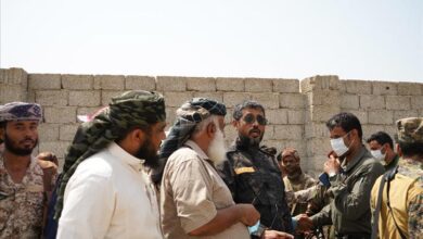عدن "إتلاف أكثر من نصف طن من المخدرات المضبوطة الأسبوع الماضي في سواحل العارة (مصور)