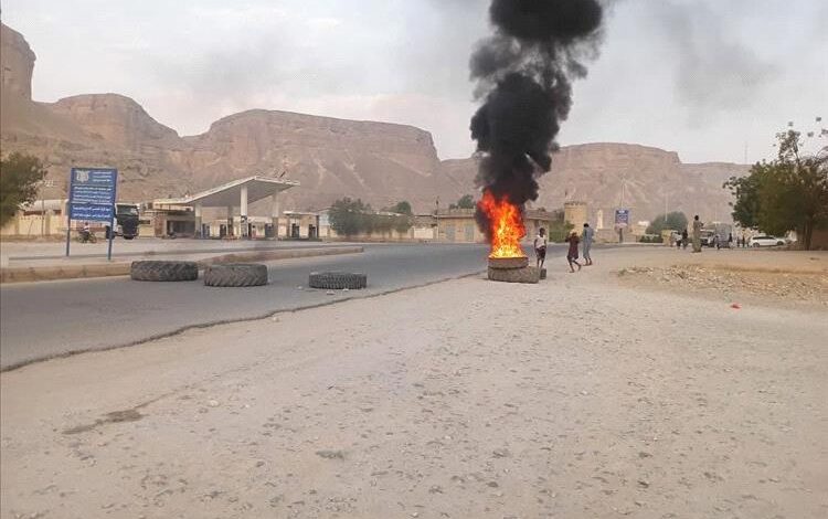 فجر الخميس.. الاحتجاجات الشعبية في حضرموت تمتد إلى مدينة تريم