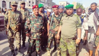 قائد الحزام الأمني بزنجبار يتفقد النقاط الأمنية ويوجه بتأمين ساحة الإعدام لتنفيذ القصاص بحق مدانين بارتكاب جرائم قتل