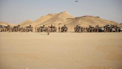 قائد المنطقة العسكرية الأولى يتفقد اللواء 11 حرس حدود في رماه ضمن خطة لتعزيز الأمن الصحراوي