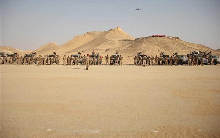 قائد المنطقة العسكرية الأولى يتفقد اللواء 11 حرس حدود في رماه ضمن خطة لتعزيز الأمن الصحراوي