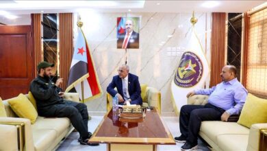 مدير أمن لحج يطلع القائم بأعمال رئيس المجلس الانتقالي على مستجدات الأوضاع الأمنية ويؤكد مواصلة العمل الميداني لضبط الاستقرار