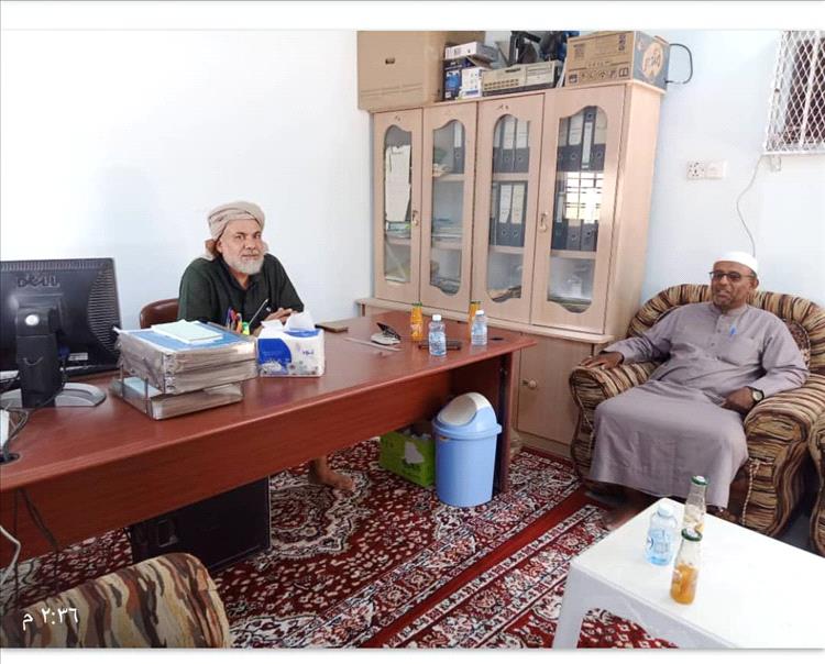 مدير أوقاف تريم بابطاط يطلع على مكتب نظارة اوقاف مسجد باجرش بمدينة تريم
