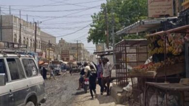 مدير إعلام لودر يدعو الجهات الأمنية ومكتبي الأشغال والنظافة لإزالة مخلفات الأمطار