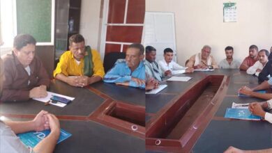 مدير عام الحوطة يلتقي بفريق مؤسسة "طموحات يقودها الشباب" لبحث تنفيذ مبادرة توعوية بيئية