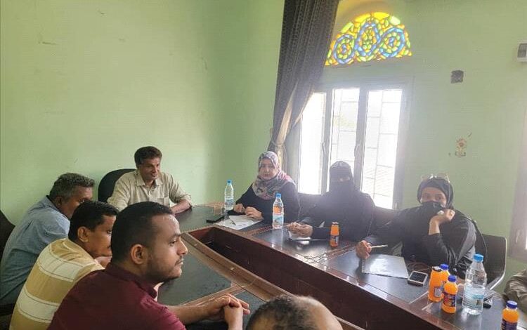 مدير عام الصحة بالحديدة يبحث مع مدير عام الصحة الإنجابية بوزارة الصحة الأوضاع الصحية في المحافظة